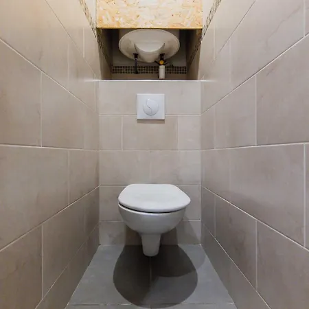 Charming Marais Daire *